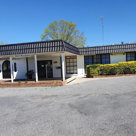 Tally Ho Motor Inn Tenterfield Exteriér fotografie